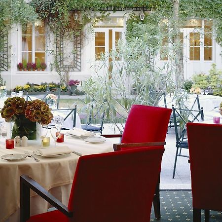 Hotel Restaurant Napoleon Fontainebleau Restaurant bilde